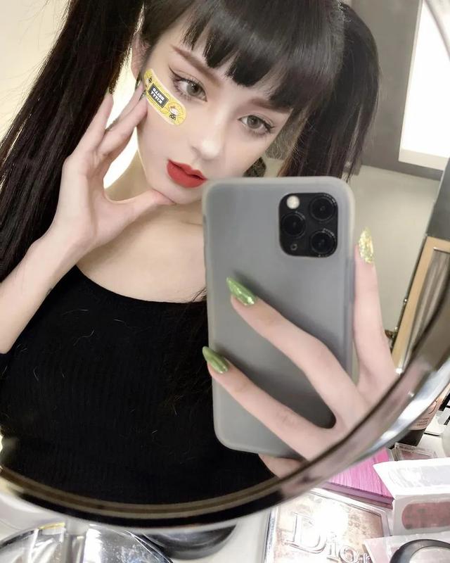 全网都在剪的“漫画刘海”，专治脸大秃头的你