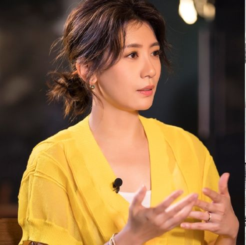 贾静雯自爆童年恐怖回忆！被变态男子拖进公园厕所差点性侵