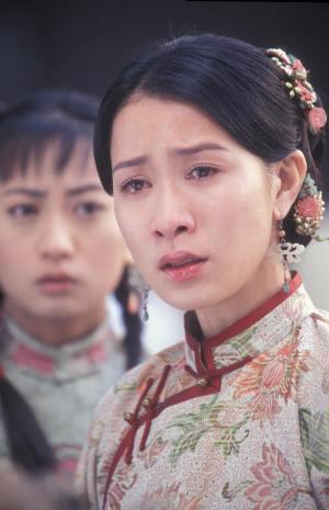 45岁佘诗曼的“艳压之路”，藏着TVB花旦的兴衰史