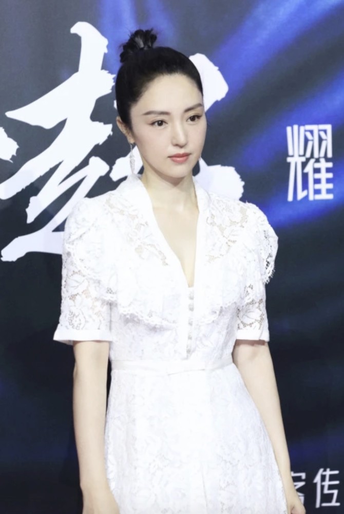 张萌贾乃亮董璇助阵耀客年度发布，“英雄联盟”将被开发成剧