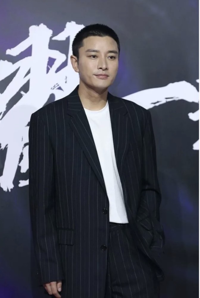 张萌贾乃亮董璇助阵耀客年度发布，“英雄联盟”将被开发成剧