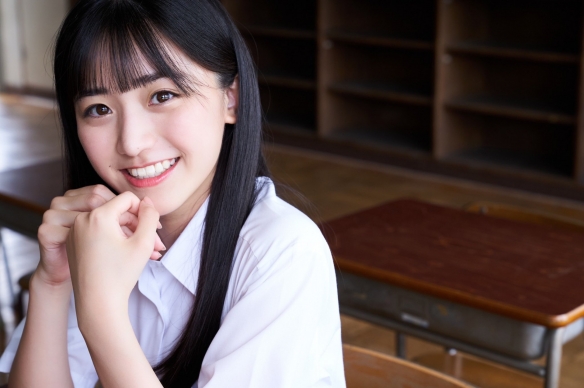 日本「高中制服美少女」Top 3 出炉！全都有「水汪大眼＋温暖笑容」让人恋爱