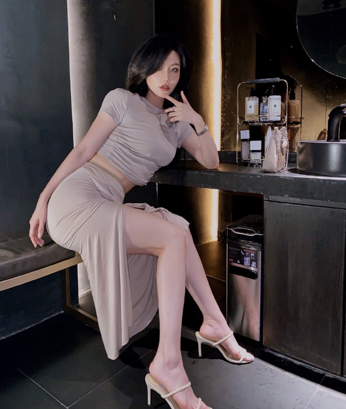 6个女性胸肌运动，避免胸越练越小，拥有篮球宝贝张寒希饱满胸型