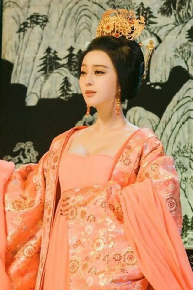 张雨绮杨天真终于“掐”起来了，还怪好看的