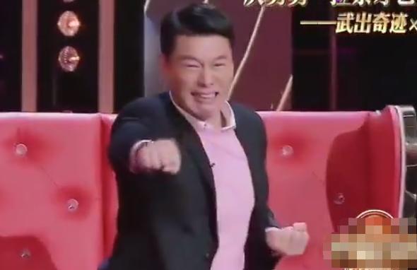 娱乐圈第一富豪：拉黑佟丽娅，抢夺张含韵，却独宠妻子19年！