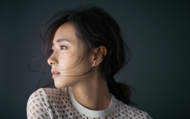 万茜真不经扒，一根藤上七个瓜，人设翻车只是第一步