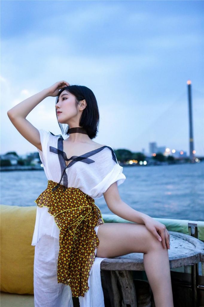赵奕欢–不失性感的美丽