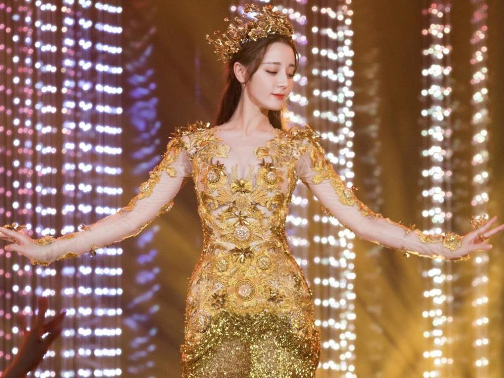 宋茜，你也配拿金鹰女神？