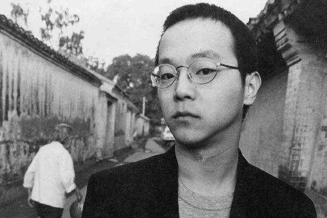 窦唯 51 岁了：没死，没疯，没成仙