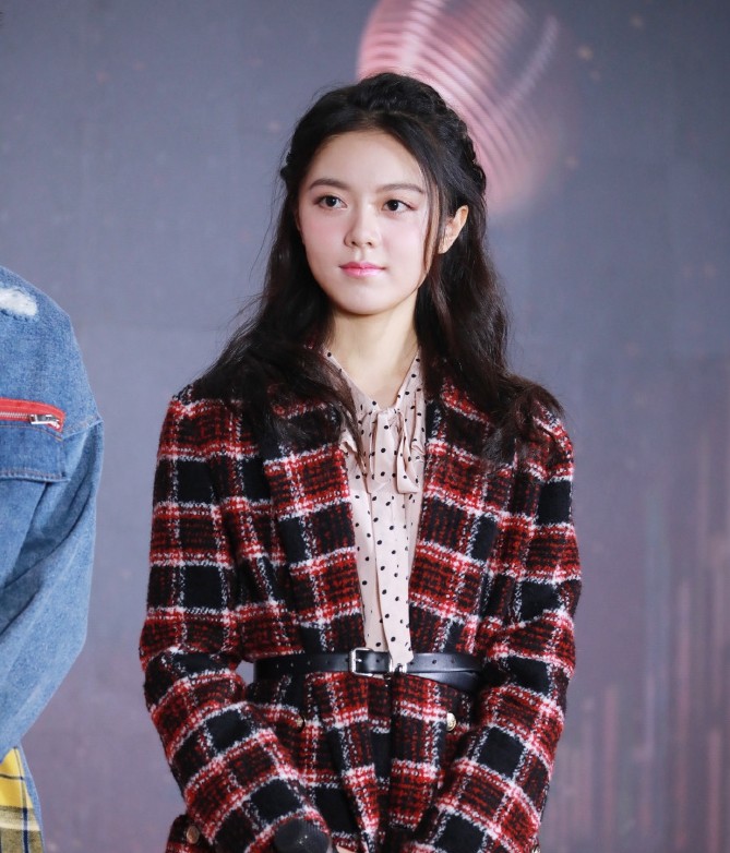 金鹰节开幕晚会，女明星现场图曝光，宋茜的金鹰女神让人失望？
