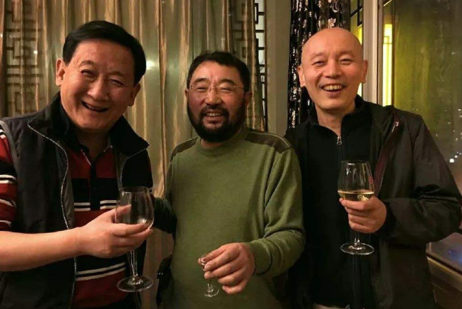 尔冬升暗讽杨志刚是关系户？娱圈的太太团和子女团，超乎你的想象