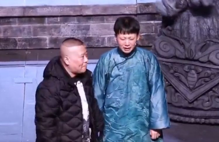李沁：我去德云社看相声免费不？郭麒麟立马回应8字，笑翻众人