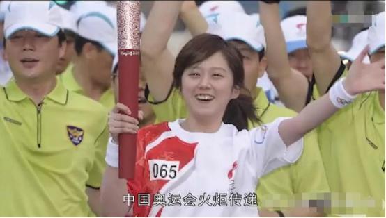 39岁张娜拉素颜近照，眼角皱纹明显，曾因“没钱就去中国”被封杀