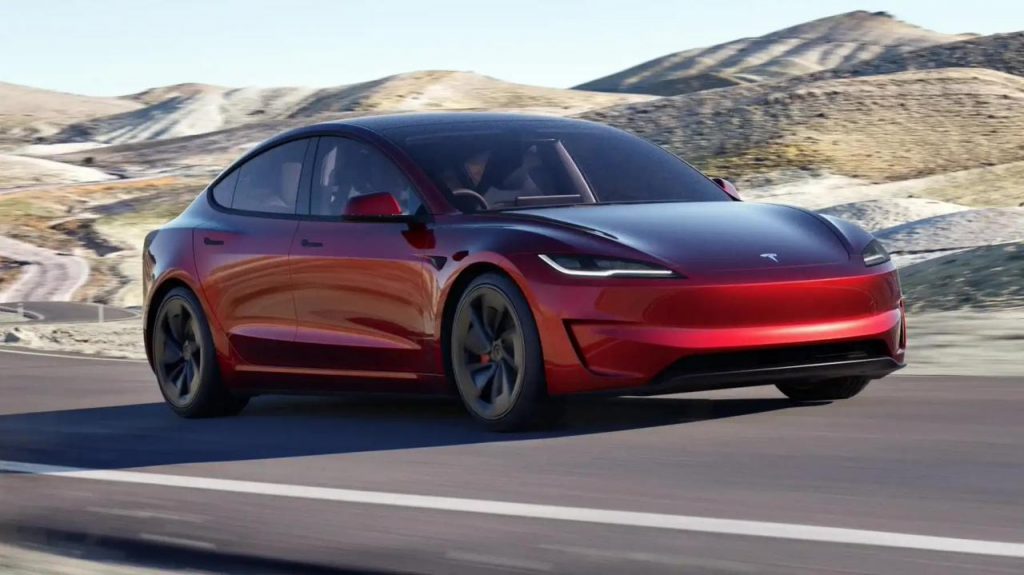 特斯拉中国上架新款 Model 3 高性能全轮驱动版：3.1 秒破百，售价 33.59 万元