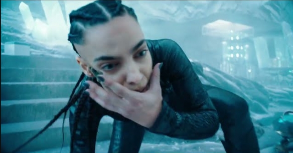 《超人》7月9日IMAX全国同步上映！新预告痛扁怪兽