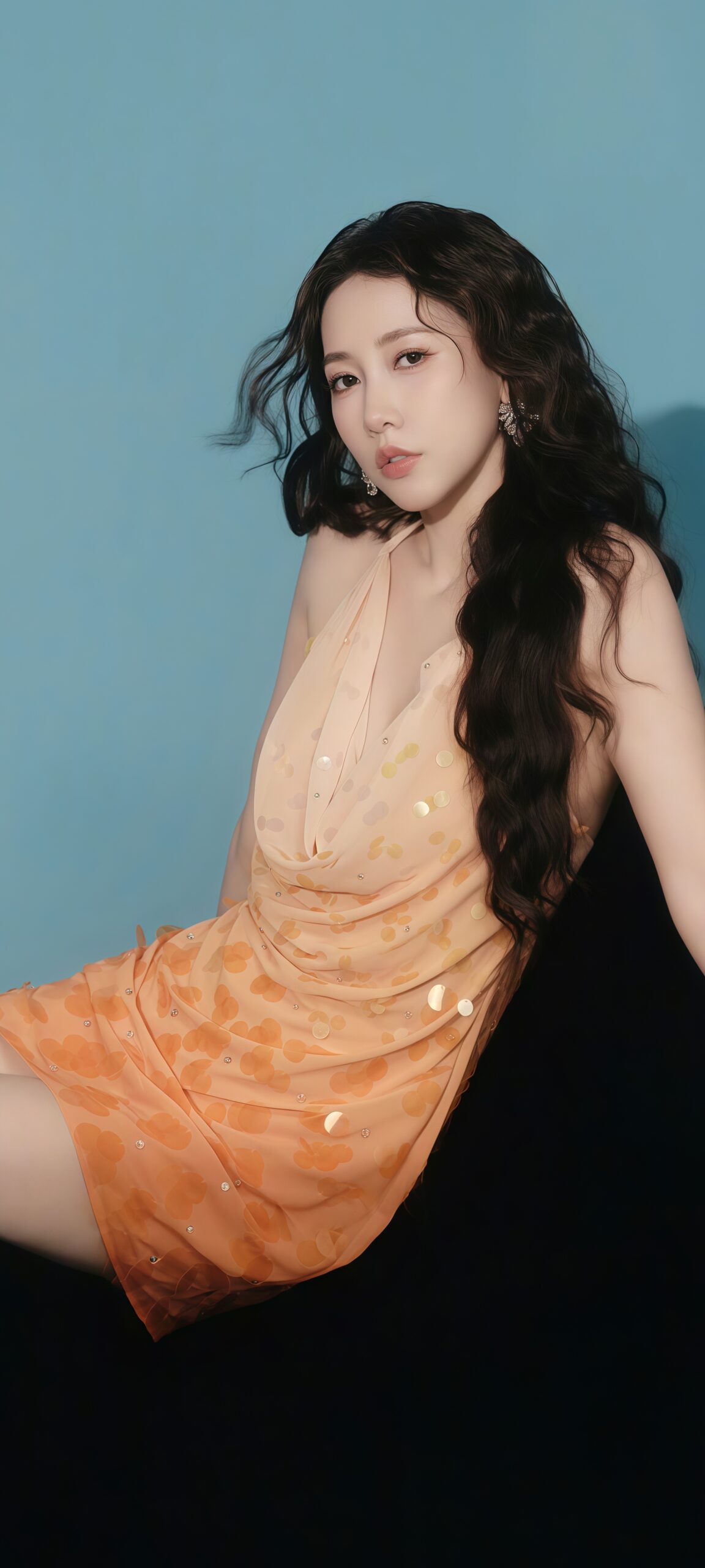 青春靓丽，时尚婉约，气质迷人的弦子，美丽动人的写真照